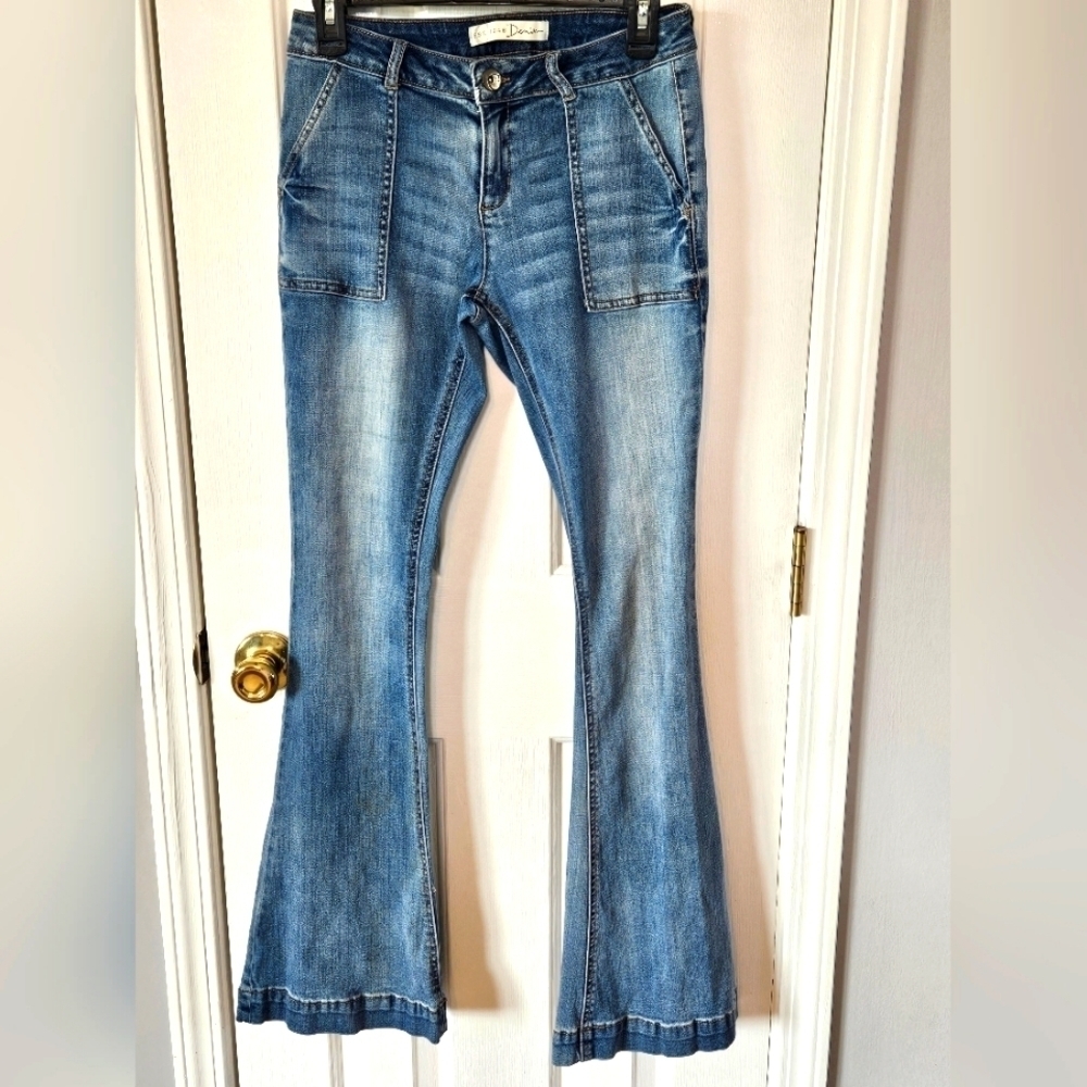 EST. 1946 DENIM flare Jeans size 4